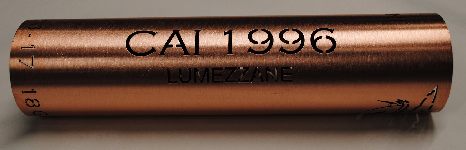 taglio laser su tubo in rame