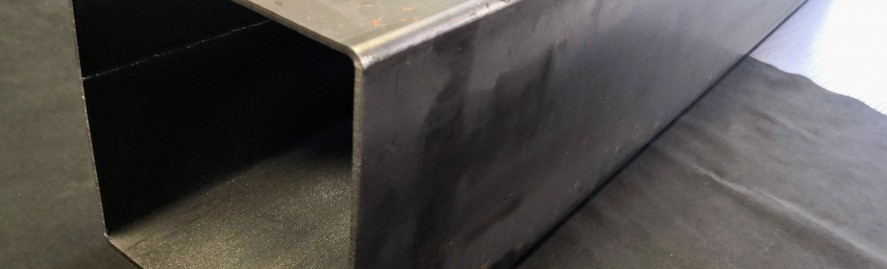 taglio laser tubi quadrati 150mm
